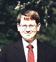 Chriistopher Allen Swain a Bill Gates lookalike