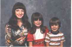 Hirams family Joyce, Carissa and Kyle