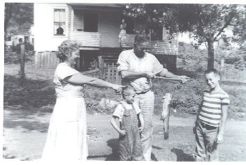 taylor family little boy in middle is Paul Richmond